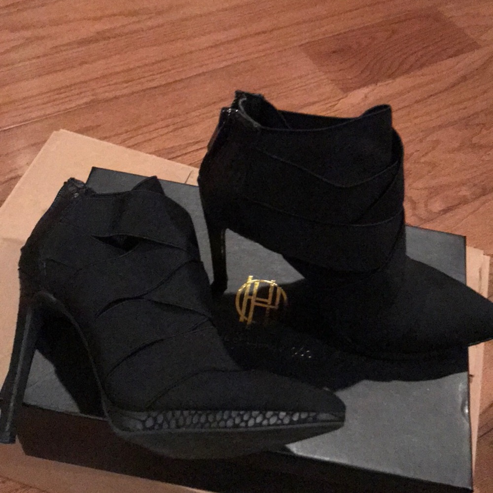 Black Shoe/Bootie by Jessica Simpson